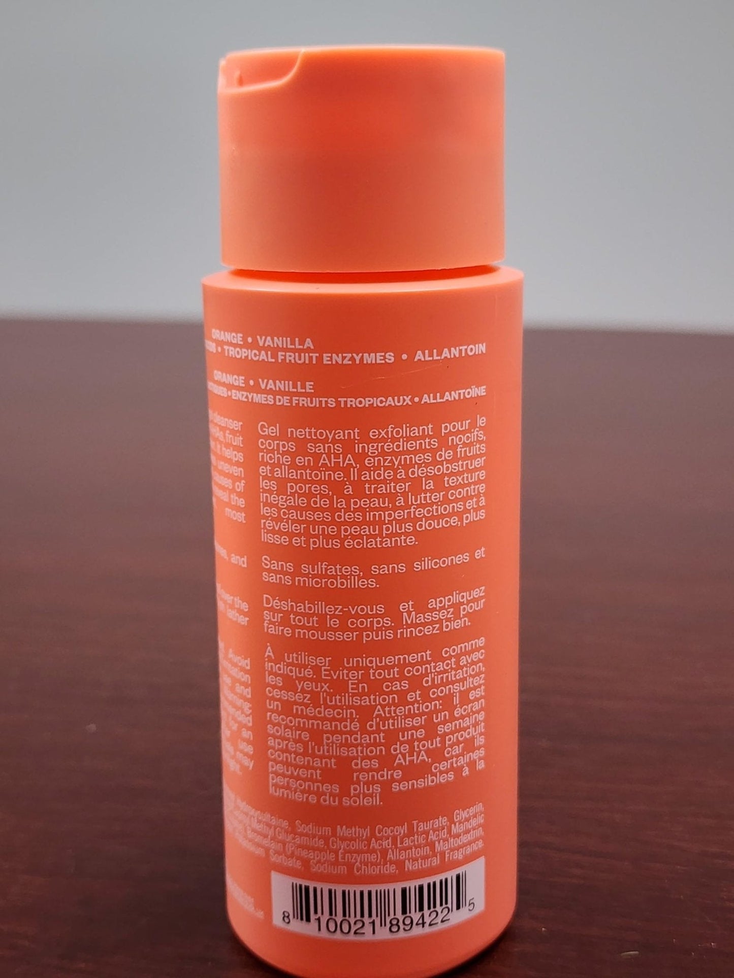 Kosas Kosasport Good Body Skin Exfoliating Body Cleanser - Juicy Clean - Maple Wellness Supplements